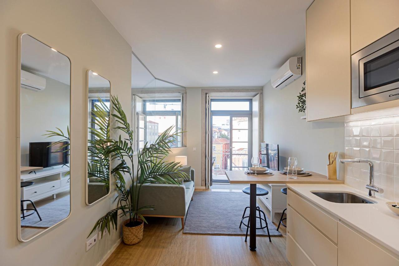 31 Janeiro 157 - Charming 1Br Flat W/ Ac & Balcony By Lovelystay Porto Luaran gambar