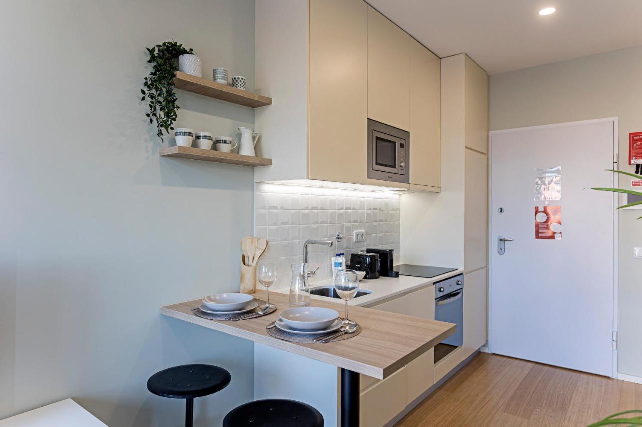 31 Janeiro 157 - Charming 1Br Flat W/ Ac & Balcony By Lovelystay Porto Luaran gambar